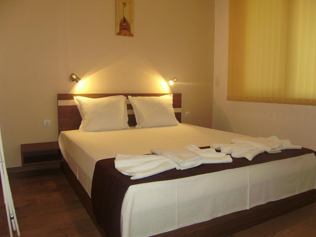 Apartments Vesi&Gery Pomorie Zimmer foto