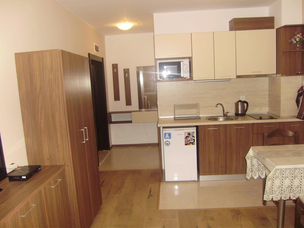 Apartments Vesi&Gery Pomorie Zimmer foto